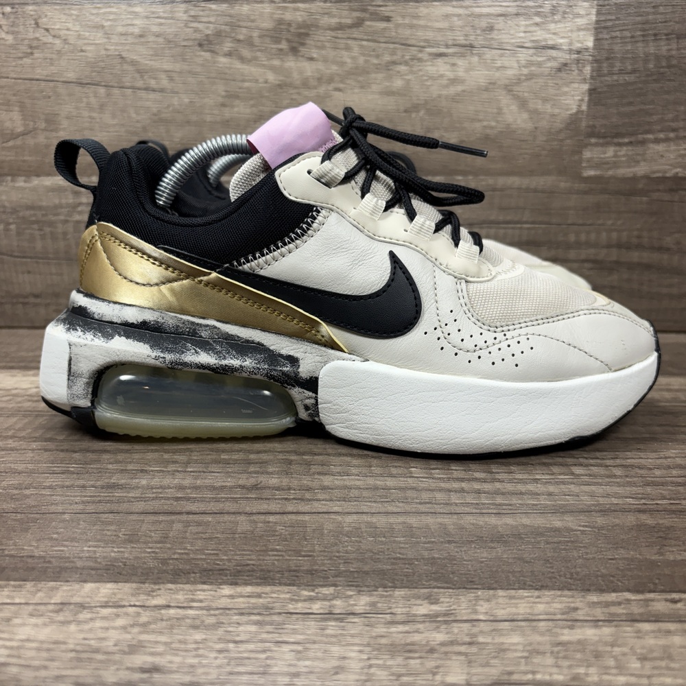 Nike Air Max Verona Gray Black Gold Womens US Size 7 CZ3963-100 Running Shoes